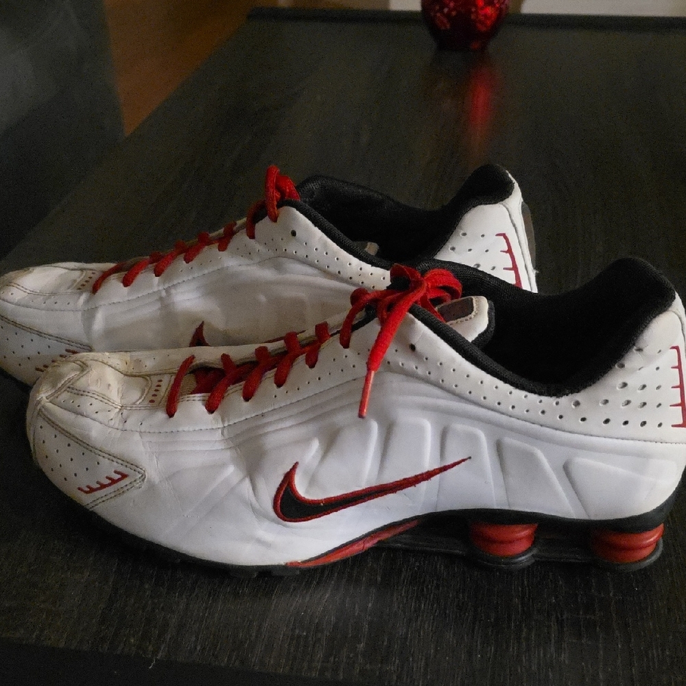 Nike Men's White and Red Shox Athletic Shoes